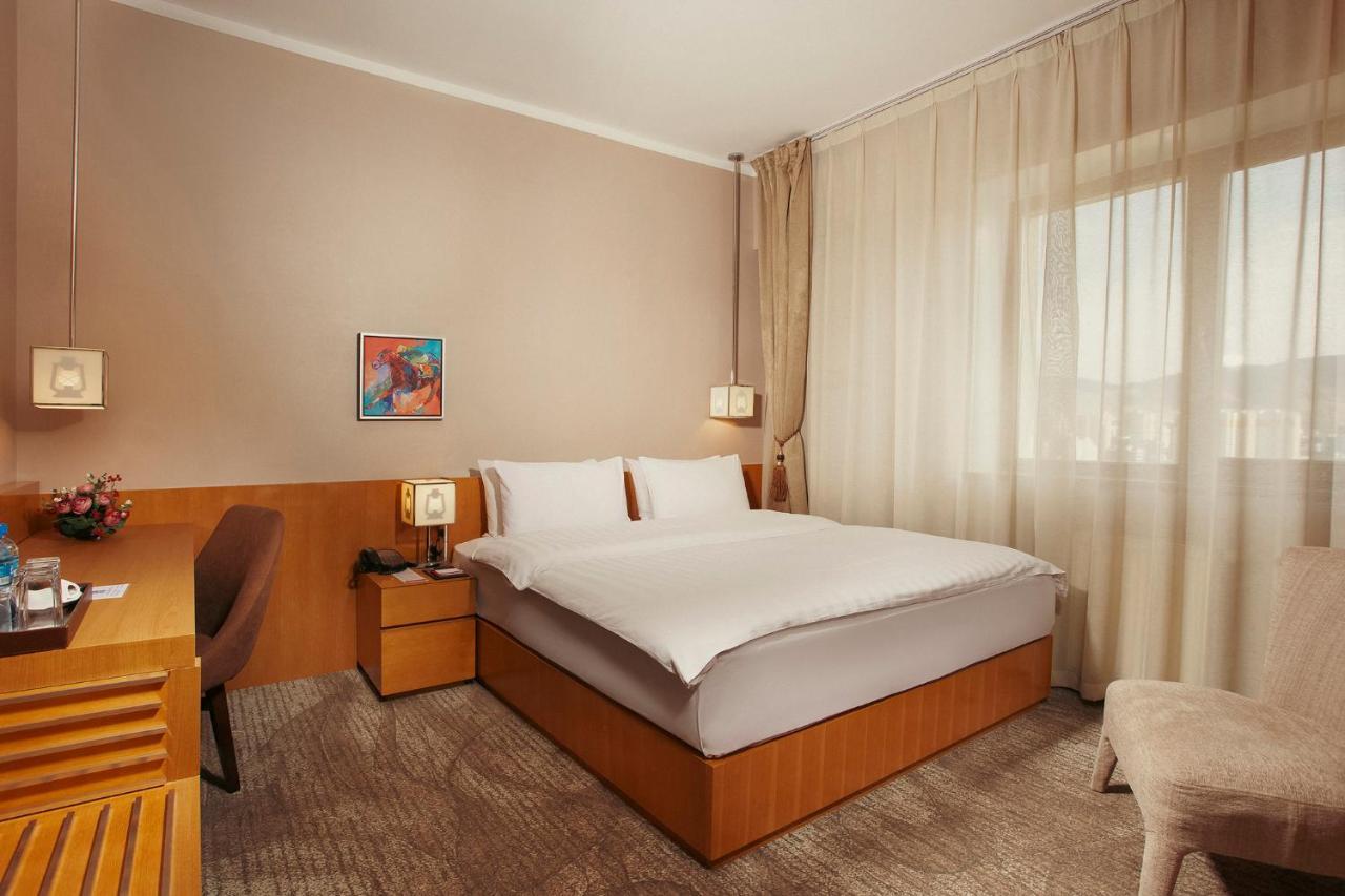 Ramada Ulaanbaatar Citycenter Buitenkant foto