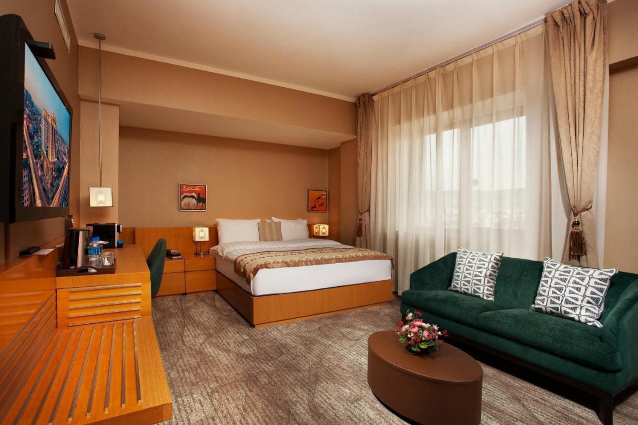 Ramada Ulaanbaatar Citycenter Buitenkant foto